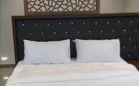 Dukes Plaza Hotel